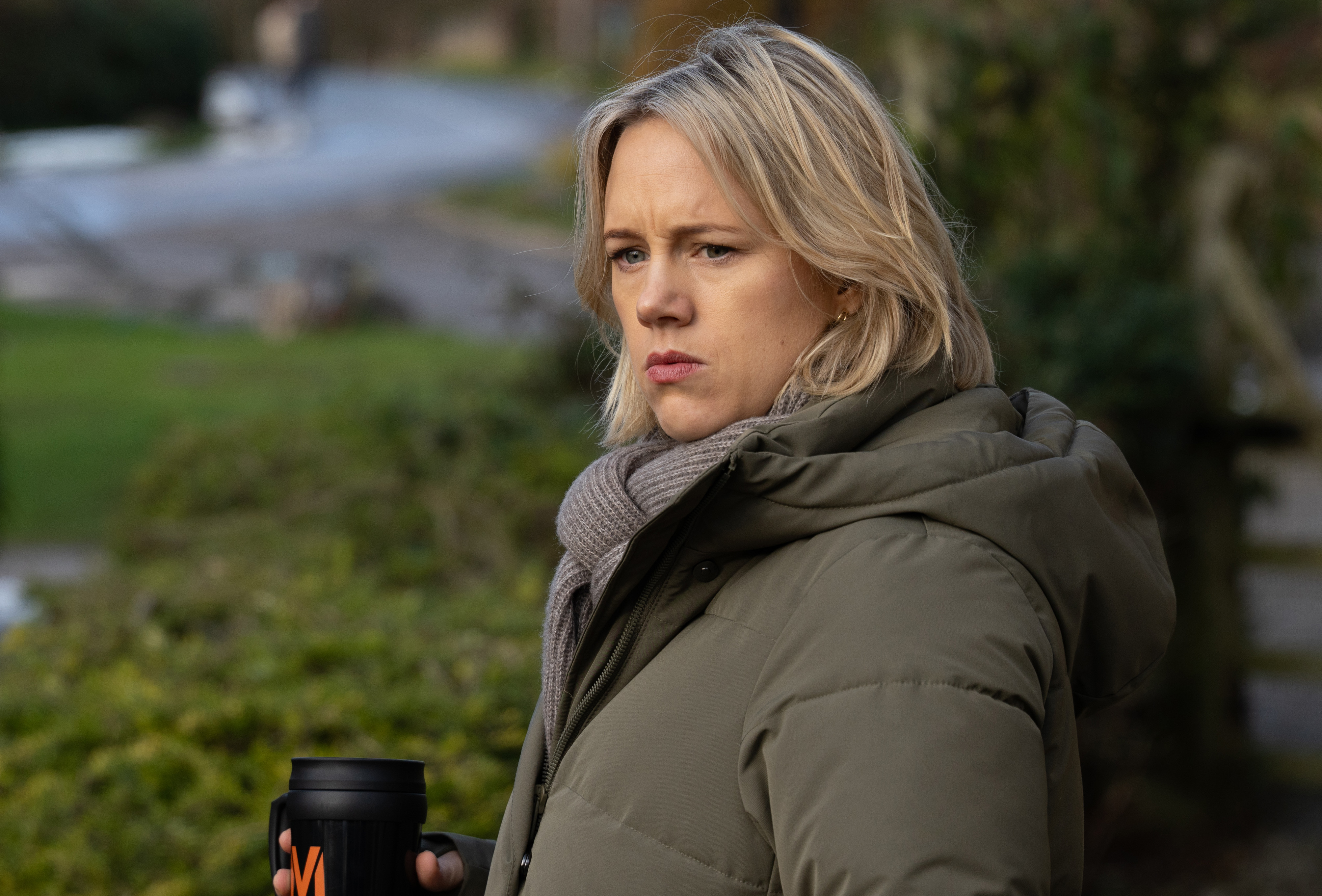 Steph is suspicious in Emmerdale