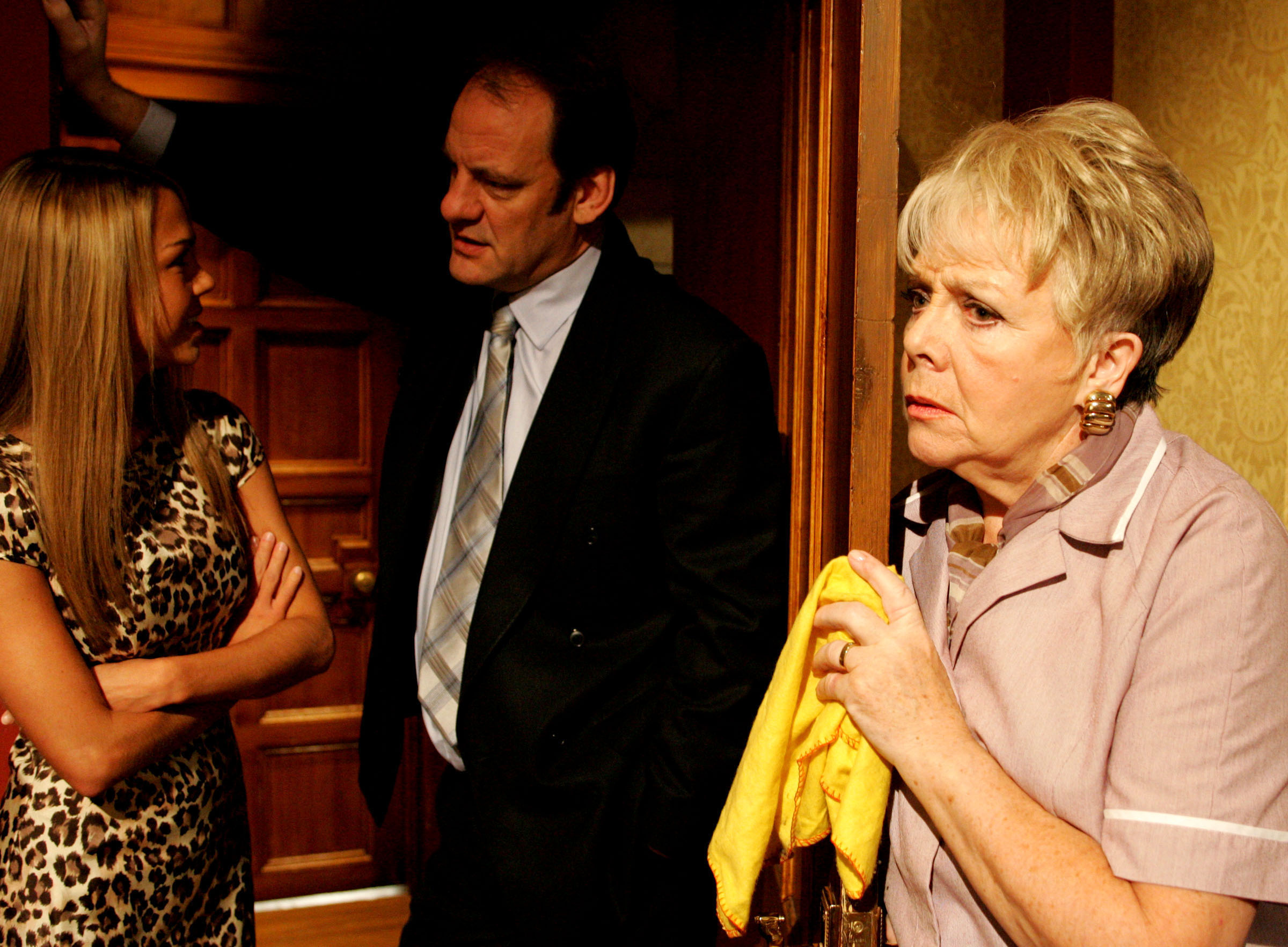 Pearl eavesdrops on Jimmy and Kelly