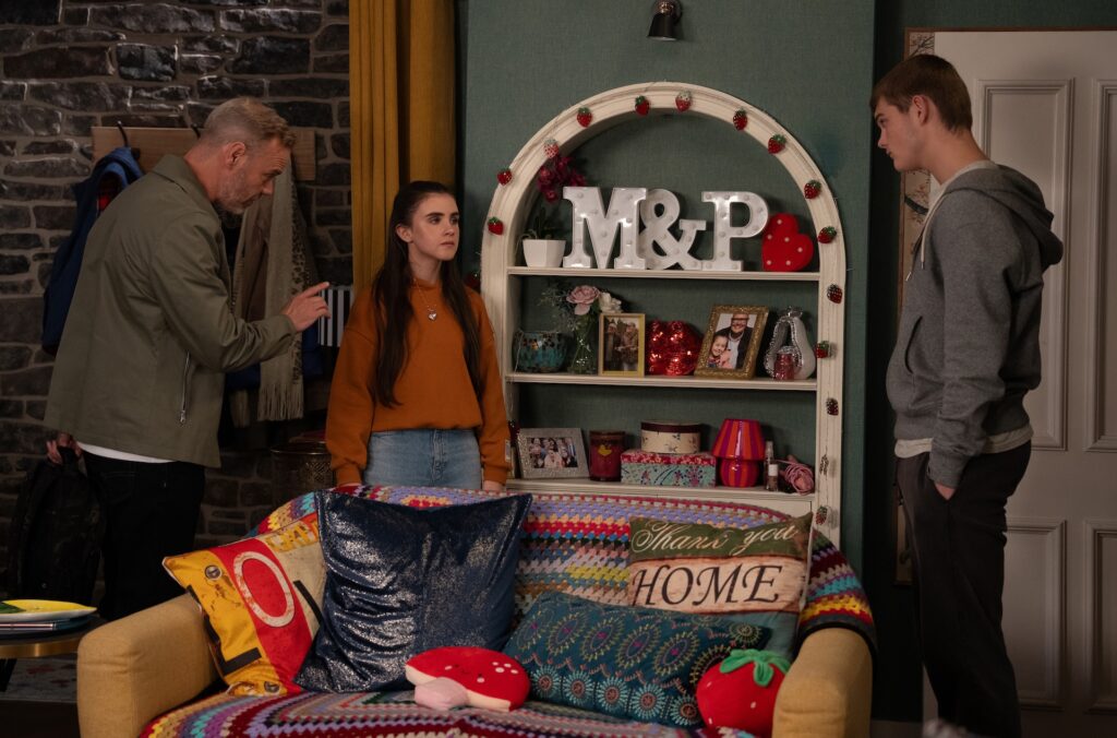 Ray has April and Dylan where he wants them (Credit: ITV)
