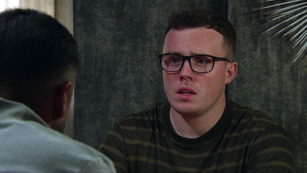 Vinny feels awful for lying to Kammy