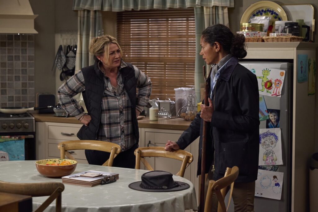 Celia speaking to Moira in Emmerdale