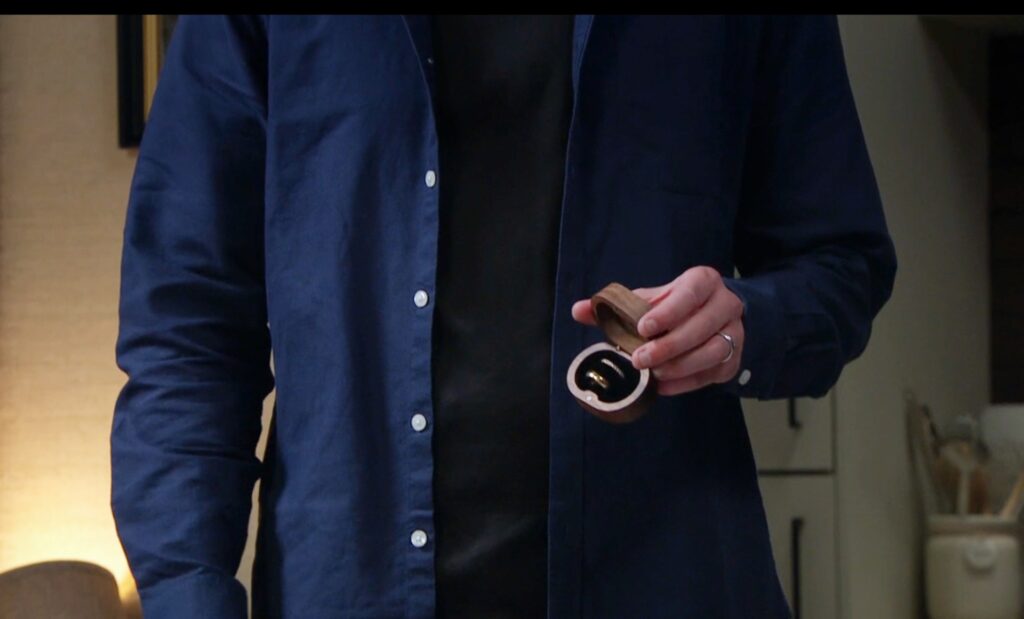 Mike stole the rings in Emmerdale