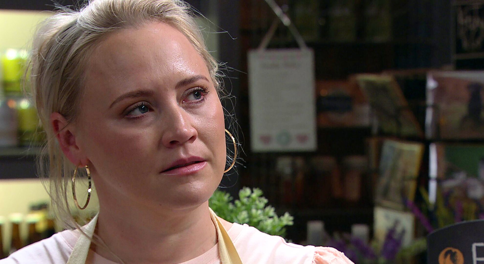 4 theories on how Tracy will leave as Amy Walsh announces pregnancy