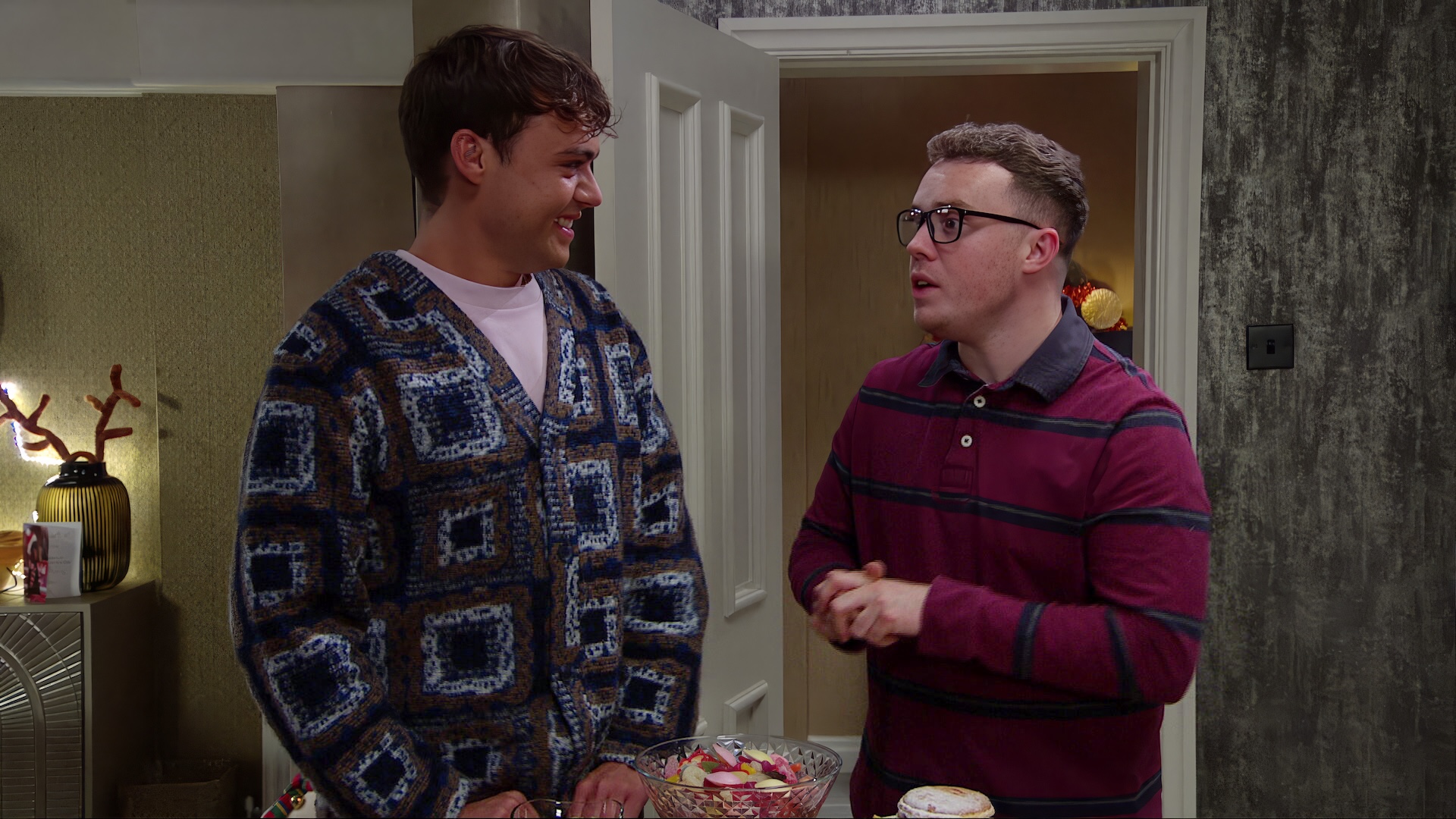 Vinny and Lewis chat