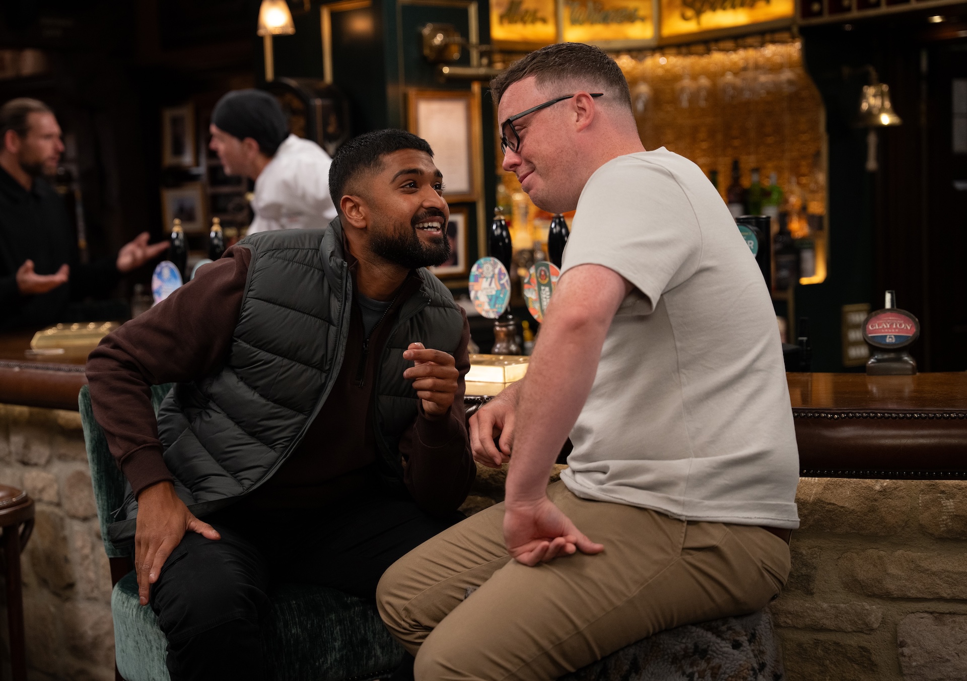 Kammy and Vinny plan a party at Dale View