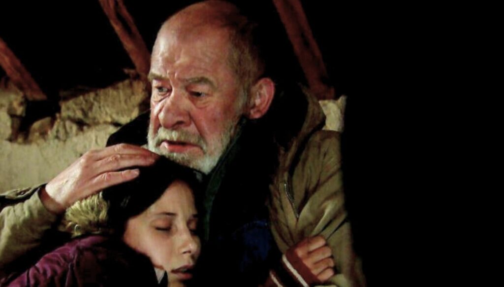 Bear and Anya hug in Emmerdale (Credit: ITV)