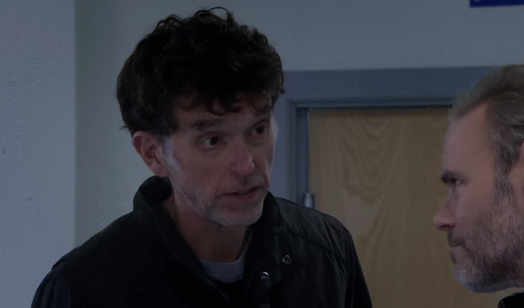 Marlon annoyed at Ray in Emmerdale