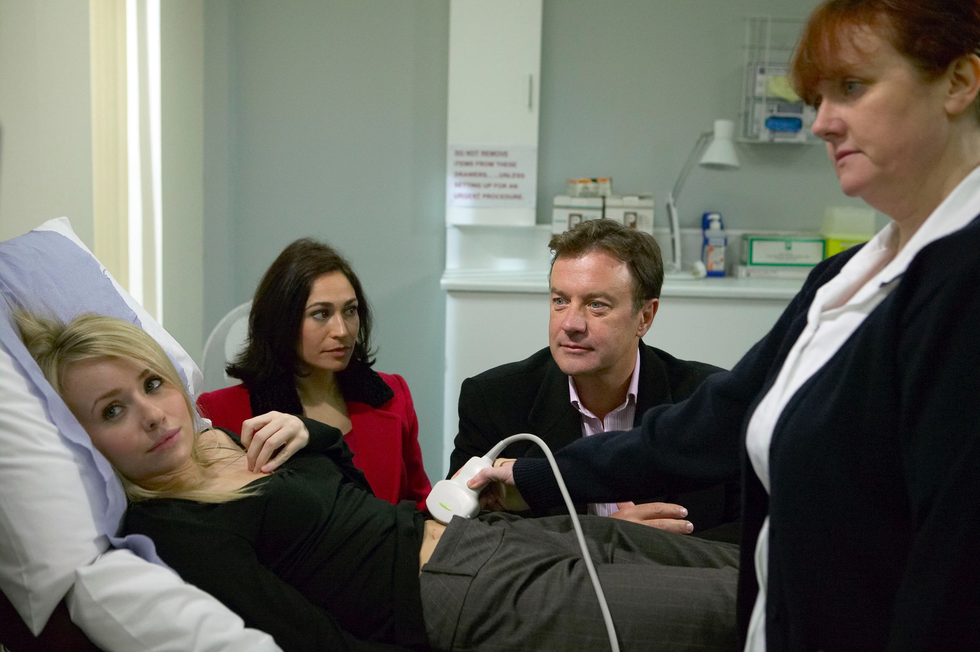 Katie, Perdy and Grayson go for their first baby scan 