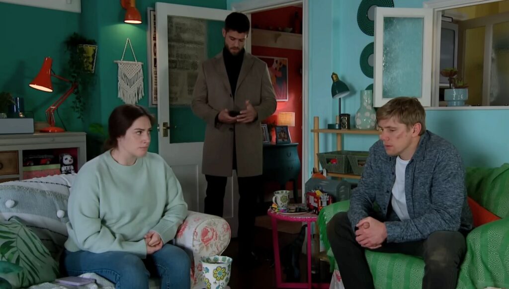 Joe is out to blackmail Victoria and Robert (Credit: ITV)