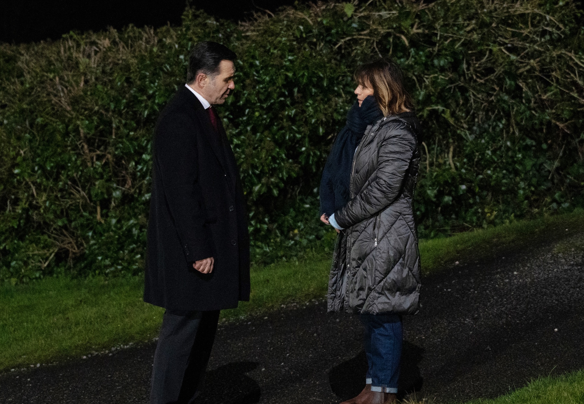 Graham wants Rhona back (Credit: ITV)