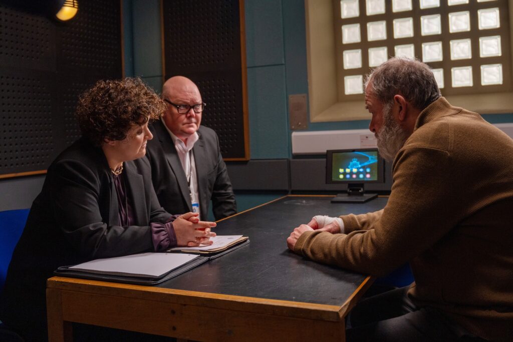 Paddy desperately tries to back his dad up (Credit: ITV)