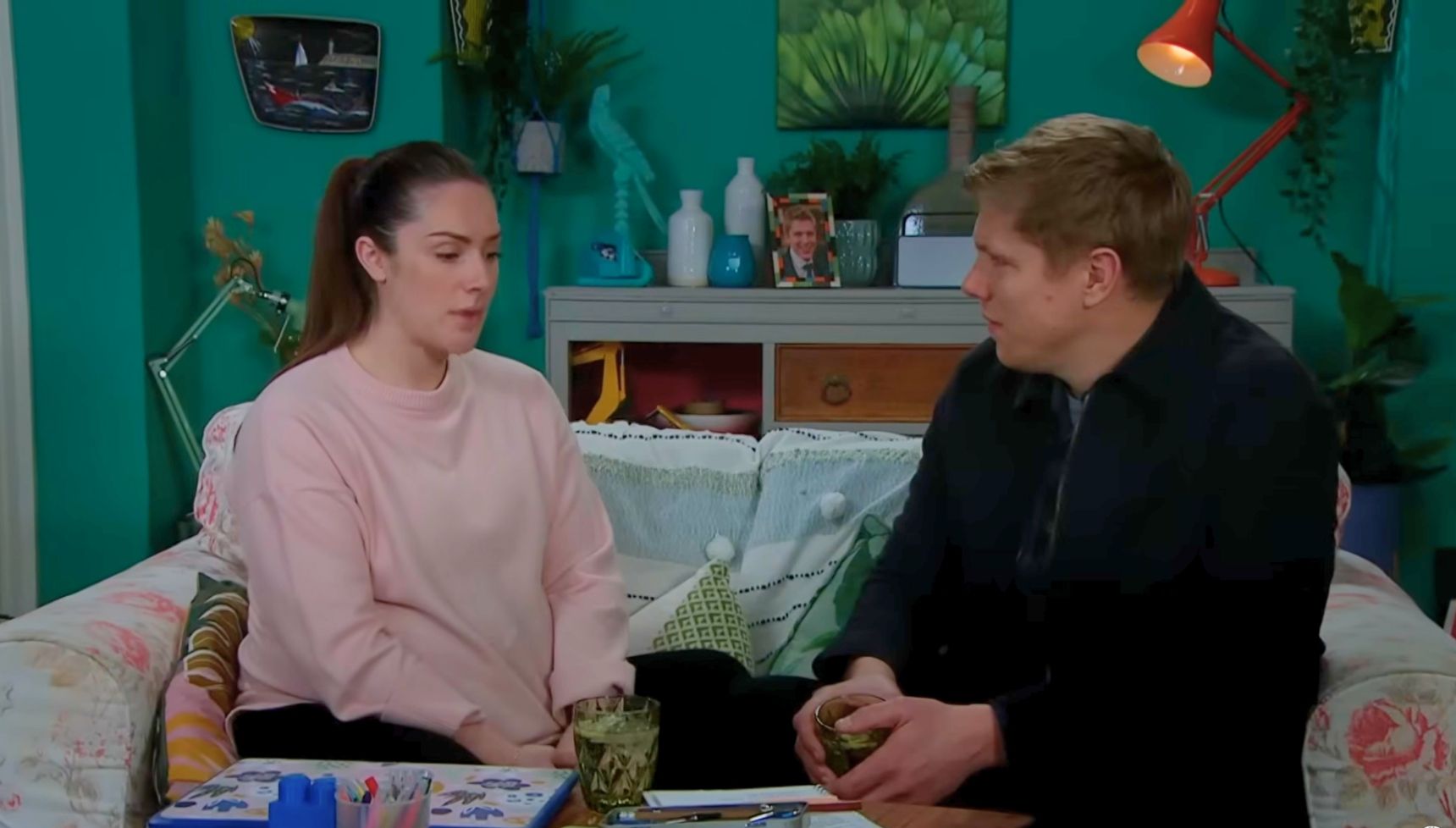 Victoria told Robert she couldn't live with the guilt and is leaving Emmerdale (Credit: ITV)