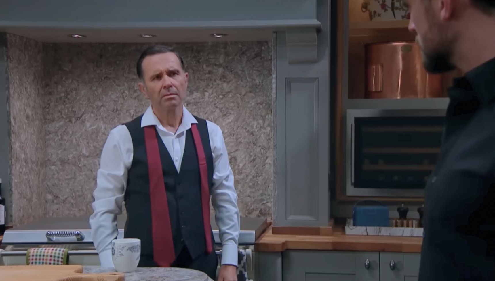 Graham takes everything Joe says without fighting back (Credit: ITV)