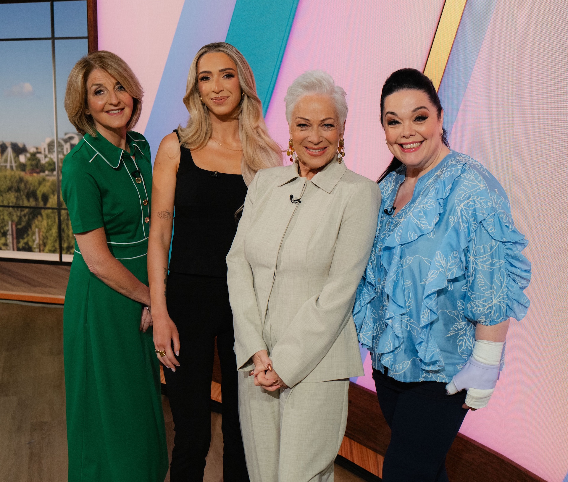 Lisa appeared on Loose Women with her hand bandaged up (Credit: Ken MaKay/ITV/Shutterstock)
