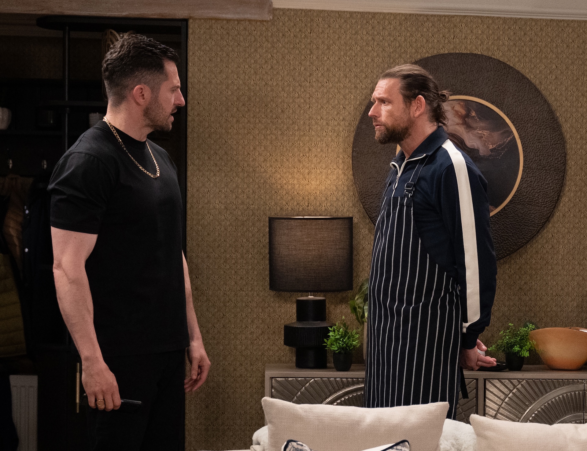 Ross locates Kev and forces him to help in Emmerdale spoilers (Credit: ITV)